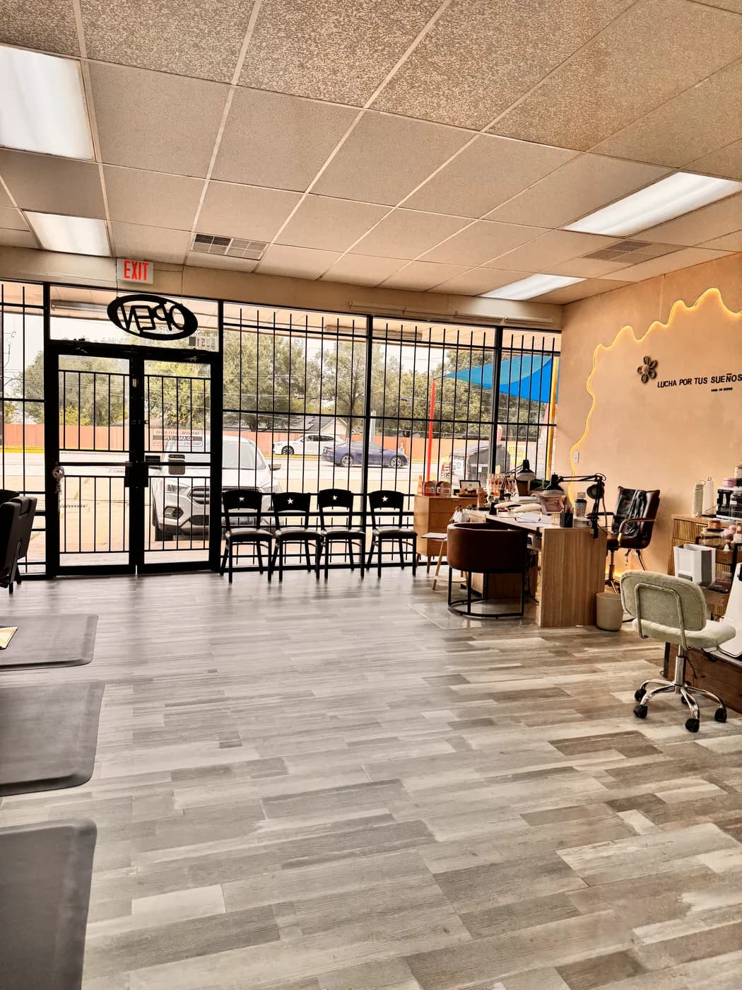 Work and atmosphere at Evo Beauty Salon in Cypress, Houston TX
