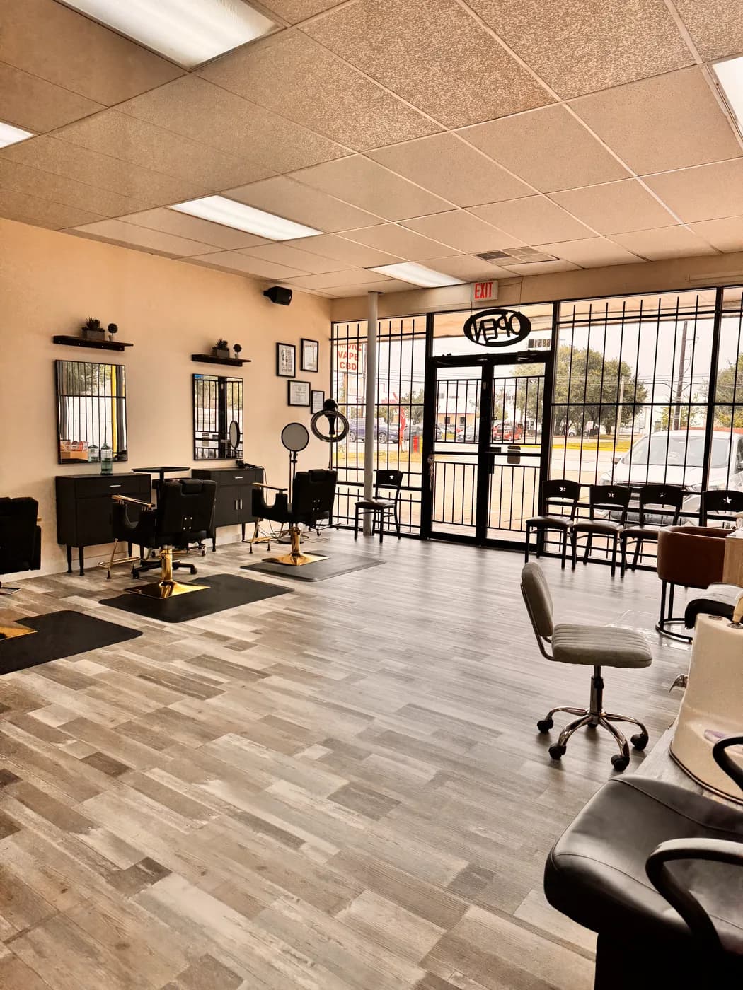 Work and atmosphere at Evo Beauty Salon in Cypress, Houston TX